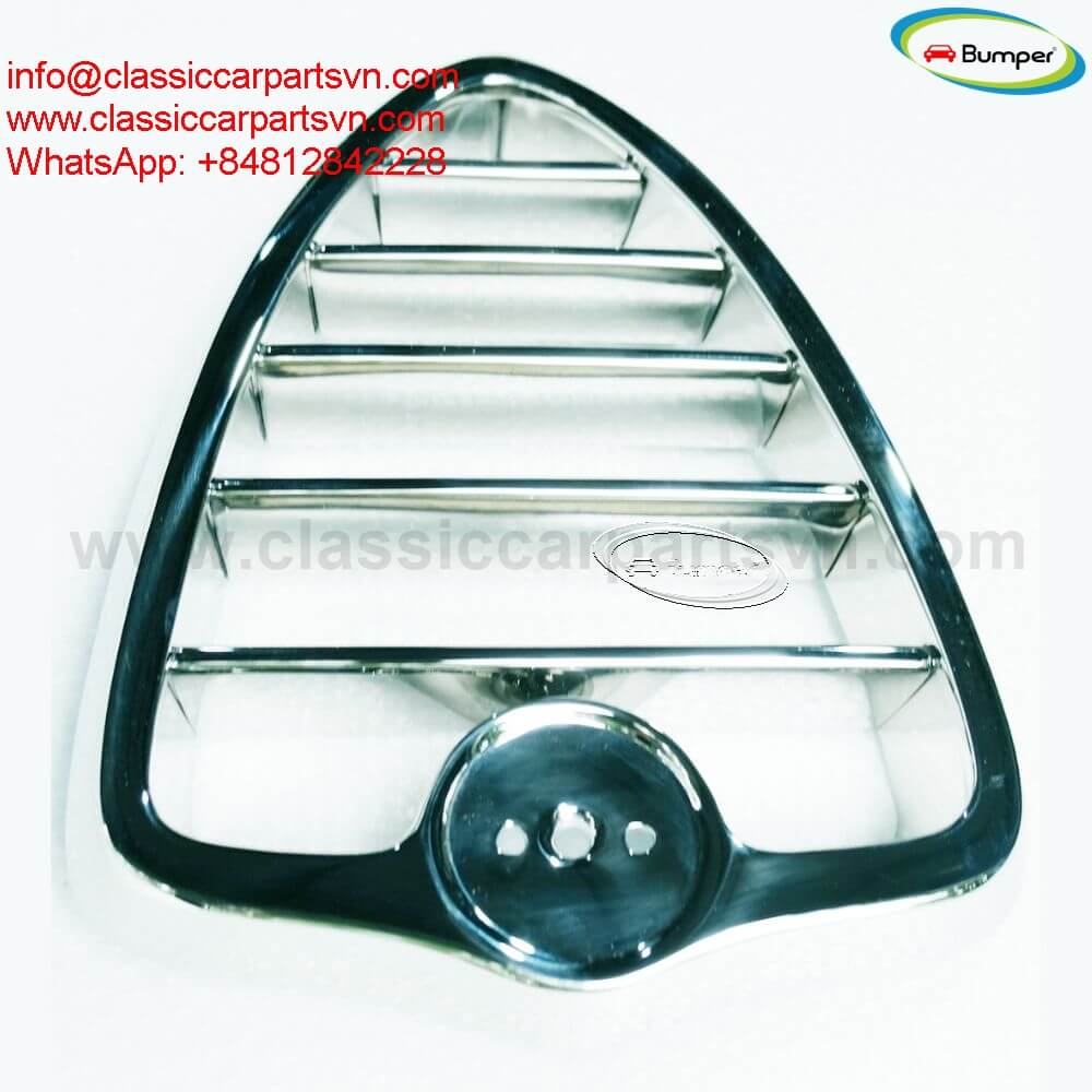 Alfa Romeo Duetto Spider center grill ( Trai tim ) 3
